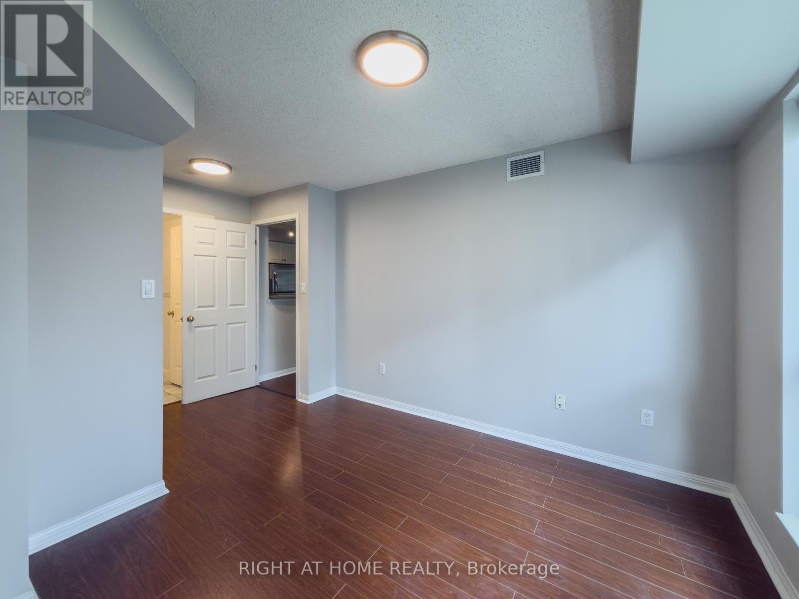 801 - 23 Lorraine Drive, Toronto, Ontario  M2N 6Z6 - Photo 20 - C12478576