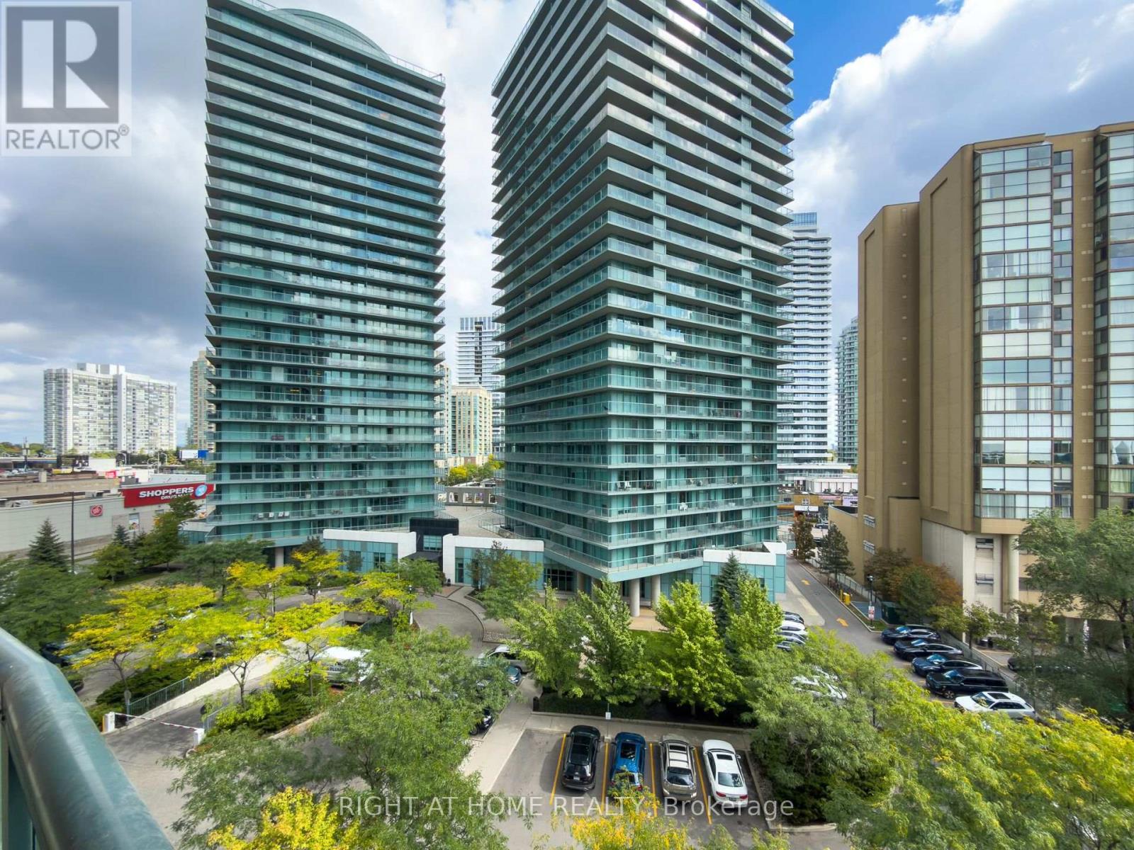 801 - 23 Lorraine Drive, Toronto, Ontario  M2N 6Z6 - Photo 32 - C12478576