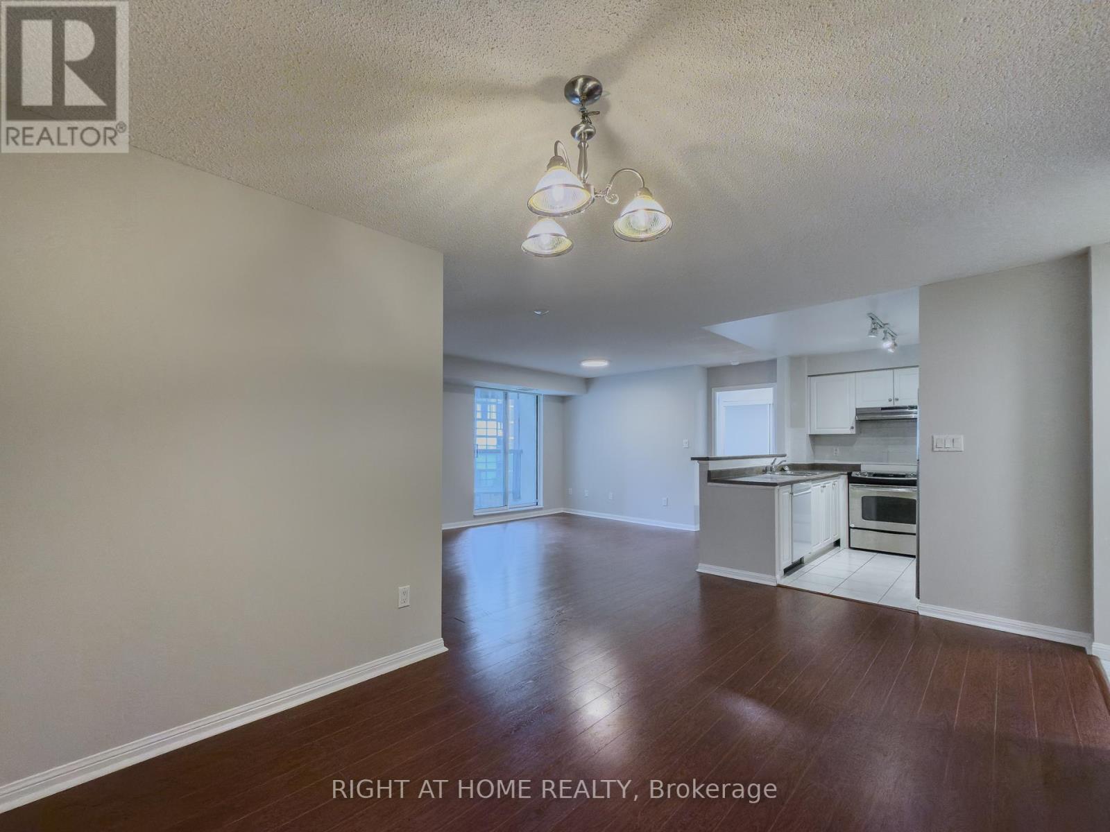 801 - 23 Lorraine Drive, Toronto, Ontario  M2N 6Z6 - Photo 5 - C12478576