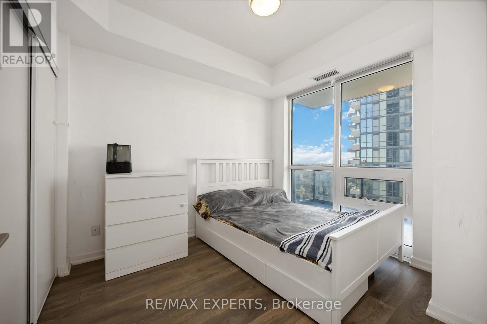 705 - 56 Forest Manor Road, Toronto, Ontario  M2J 0E5 - Photo 19 - C12478605