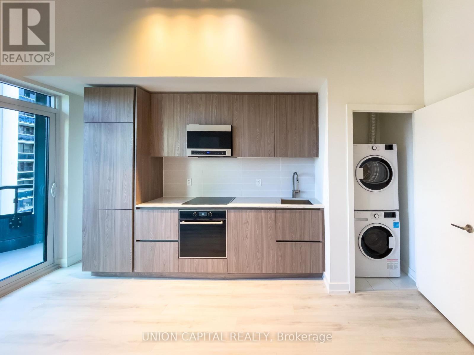 418n - 120 Broadway Avenue, Toronto, Ontario  M4P 1V6 - Photo 3 - C12478641
