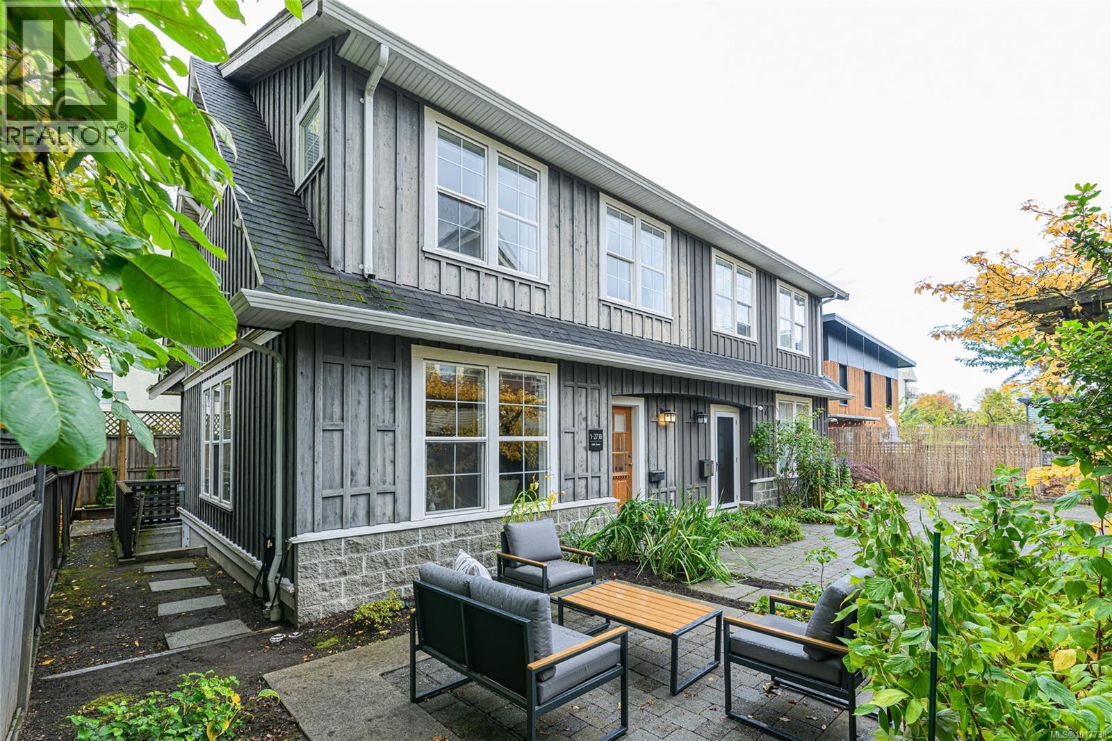 1 2738 Fifth St, Victoria, British Columbia