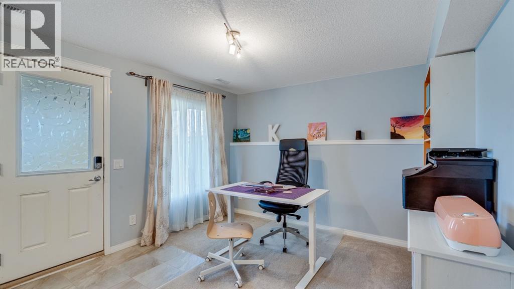 343 Hillcrest Heights Sw, Airdrie, Alberta  T4B 4C1 - Photo 33 - A2266091