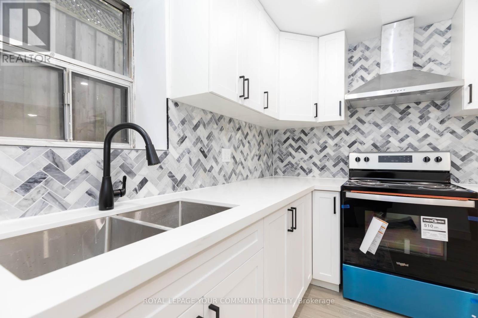 1 - 38 Leuty Avenue, Toronto, Ontario  M4E 2R3 - Photo 8 - E12478533