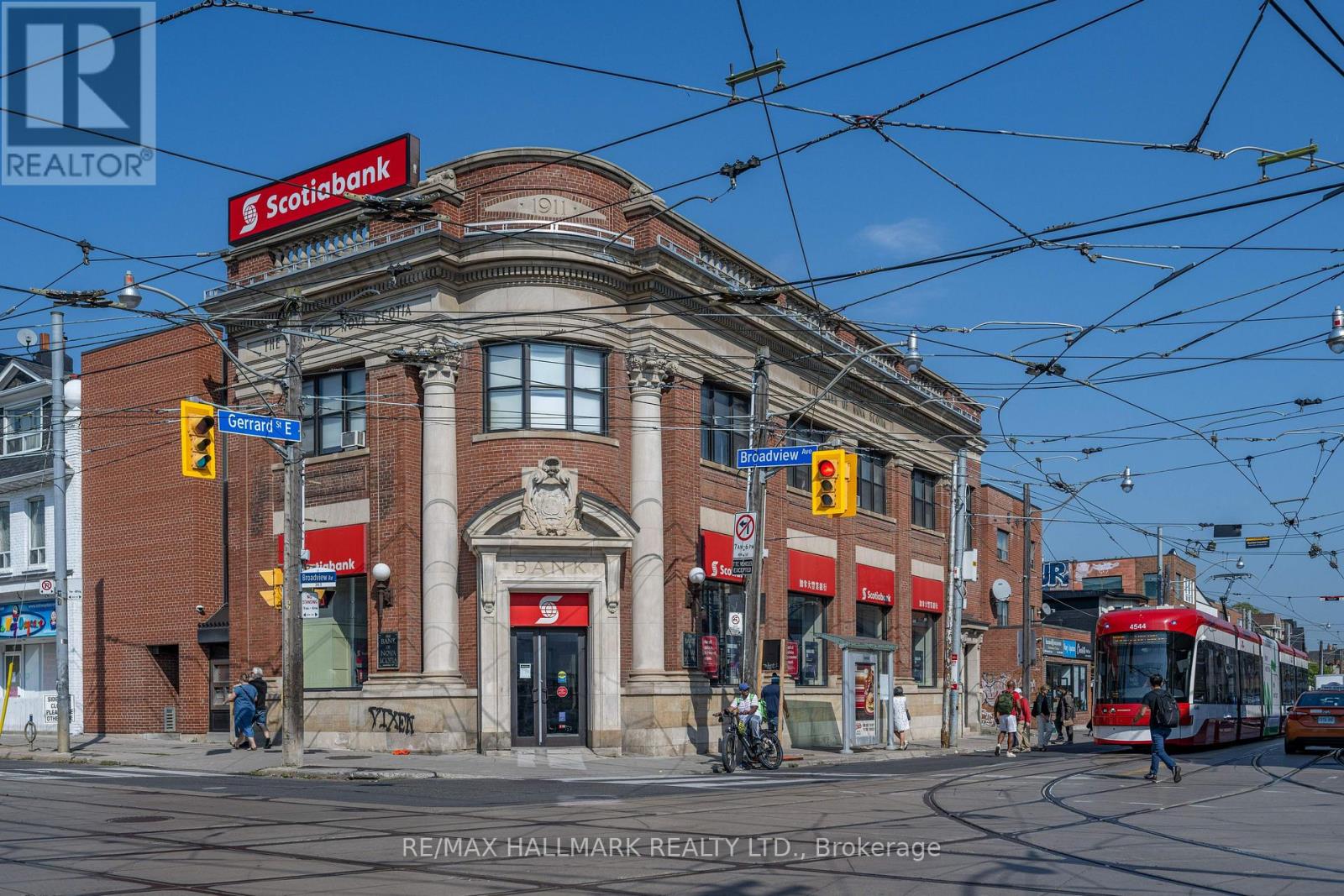 675 Broadview Avenue, Toronto, Ontario  M4K 2P4 - Photo 12 - E12478542
