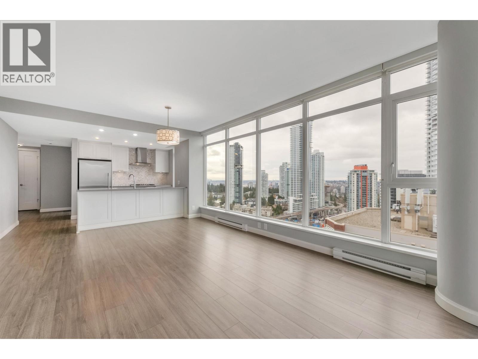 2302 520 Como Lake Avenue, Coquitlam, British Columbia  V3J 0E8 - Photo 8 - R2942095