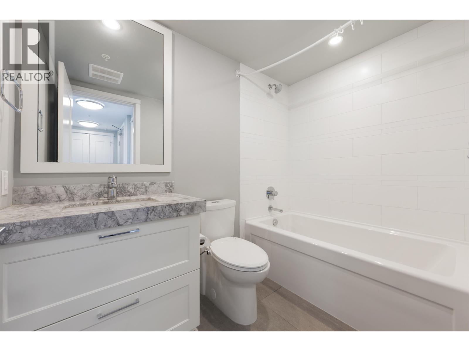 2302 520 Como Lake Avenue, Coquitlam, British Columbia  V3J 0E8 - Photo 19 - R2942095