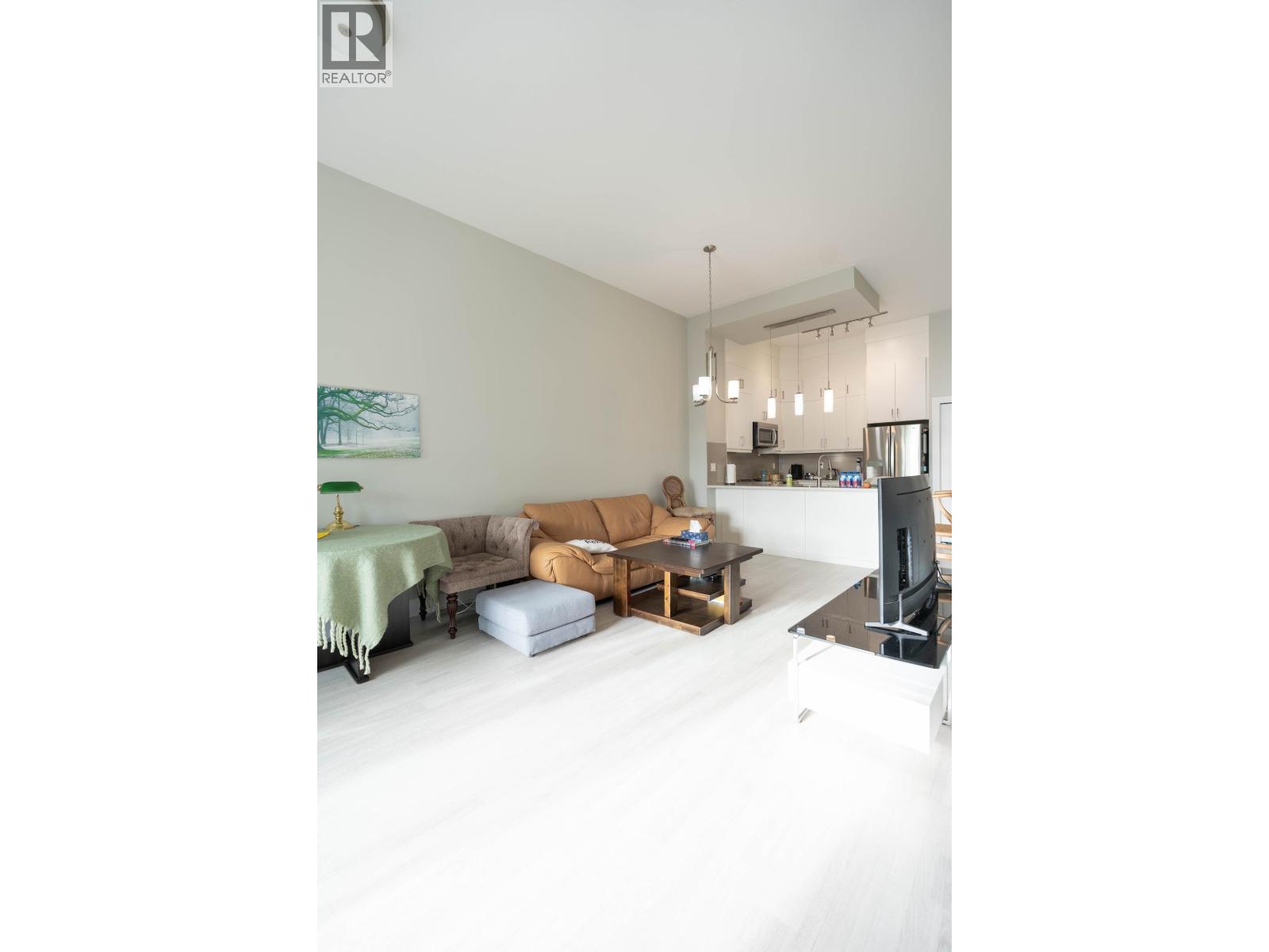 114 3525 Chandler Street, Coquitlam, British Columbia  V3E 0L9 - Photo 3 - R3061358