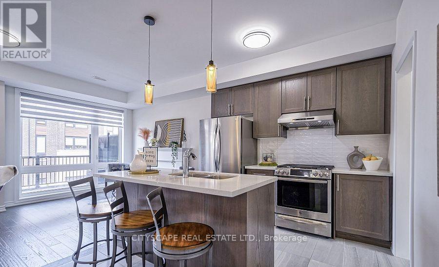 20 Fred Wolstenholme Drive, Markham, Ontario  L6C 0Z6 - Photo 3 - N12478537