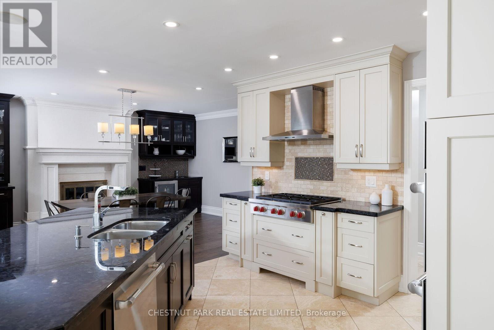 20 Fenyrose Crescent, Vaughan, Ontario  L4L 7B3 - Photo 12 - N12478538