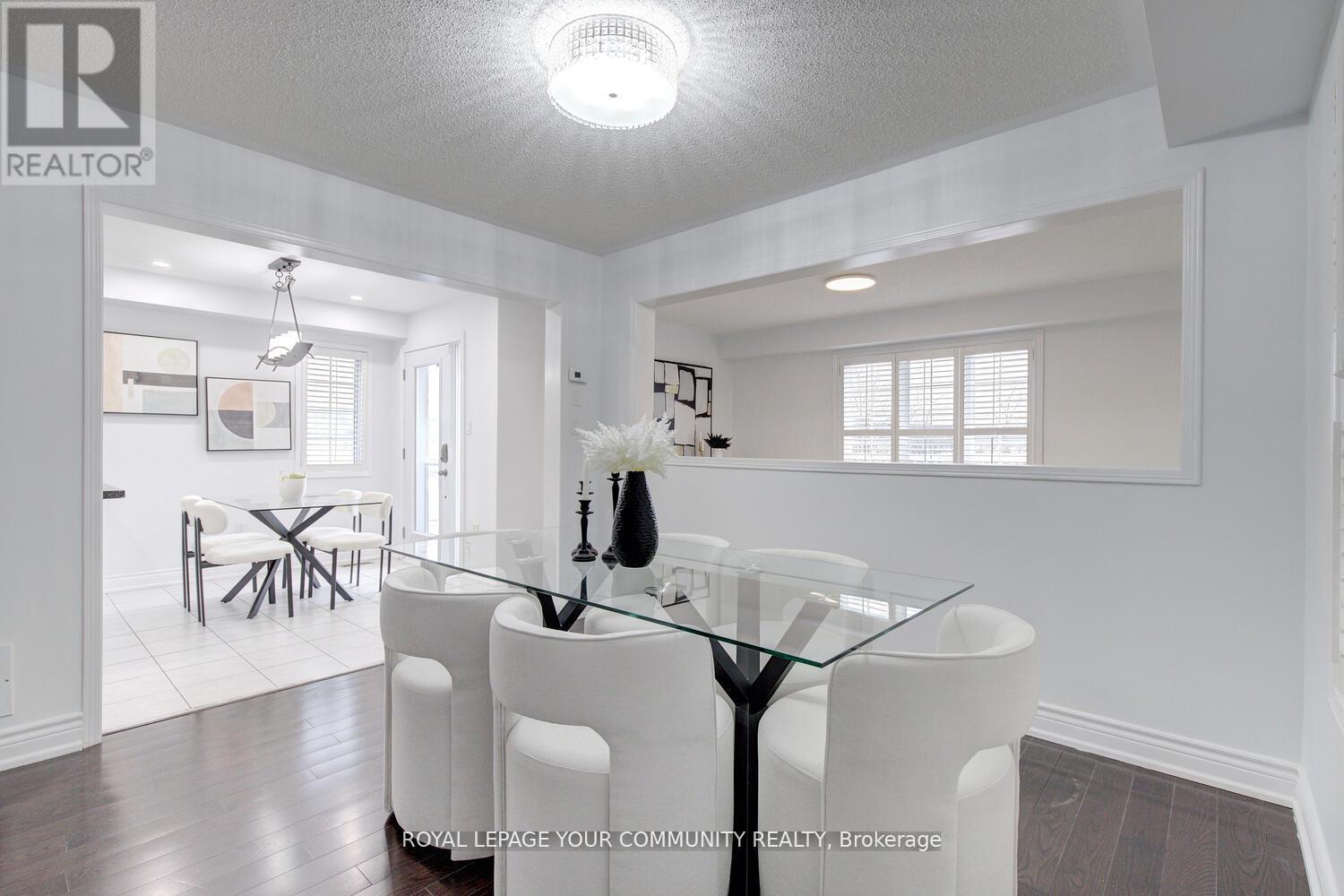 2 Bestview Crescent, Vaughan, Ontario  L6A 3S8 - Photo 2 - N12478539