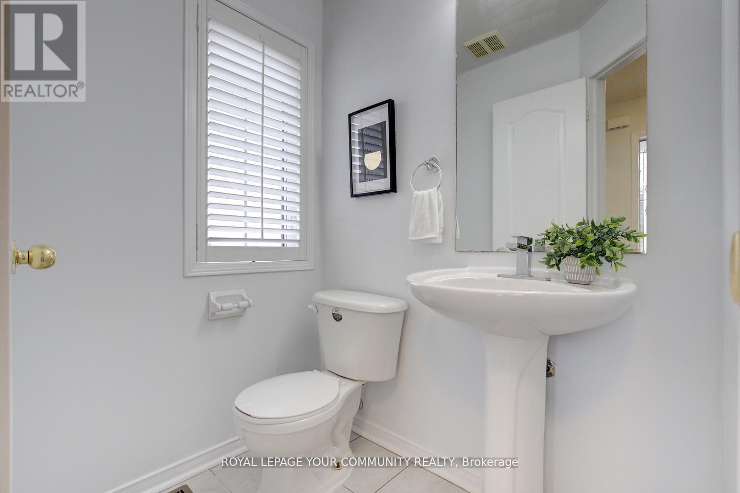 2 Bestview Crescent, Vaughan, Ontario  L6A 3S8 - Photo 25 - N12478539