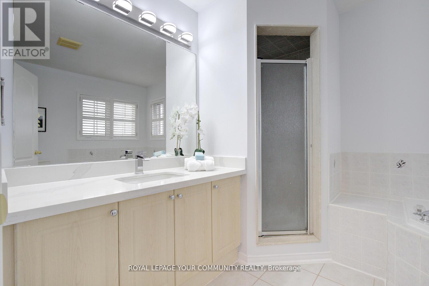 2 Bestview Crescent, Vaughan, Ontario  L6A 3S8 - Photo 30 - N12478539