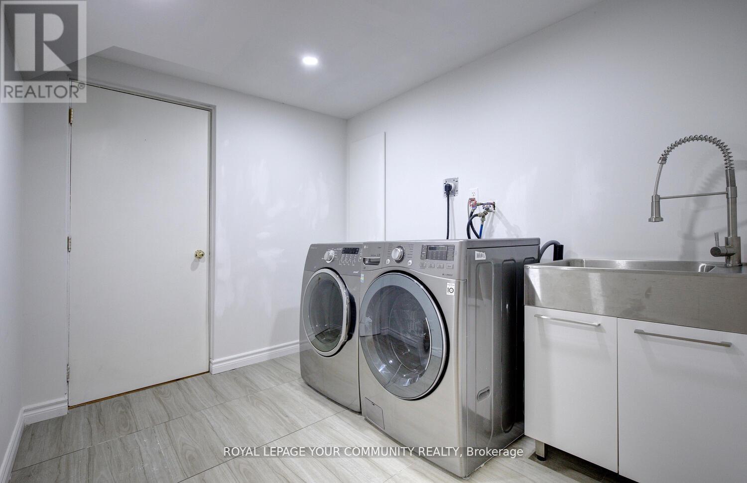 2 Bestview Crescent, Vaughan, Ontario  L6A 3S8 - Photo 36 - N12478539