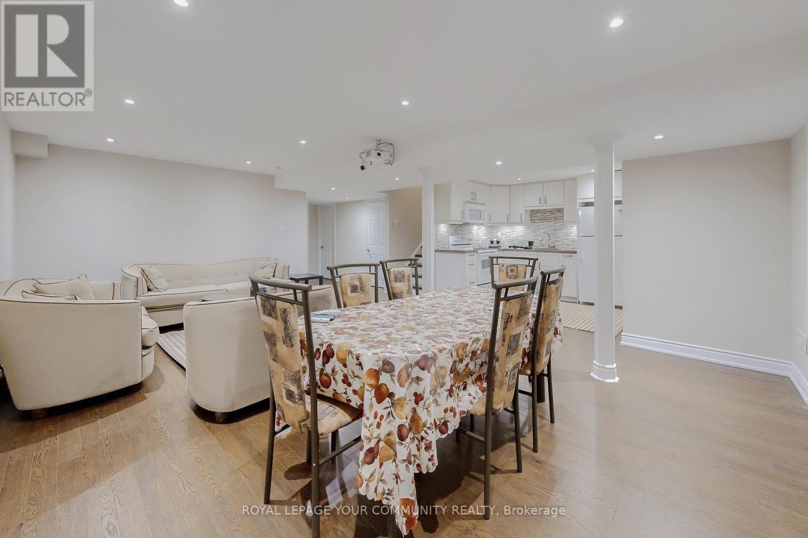 104 Pentland Crescent S, Vaughan, Ontario  L6A 1T5 - Photo 38 - N12478548