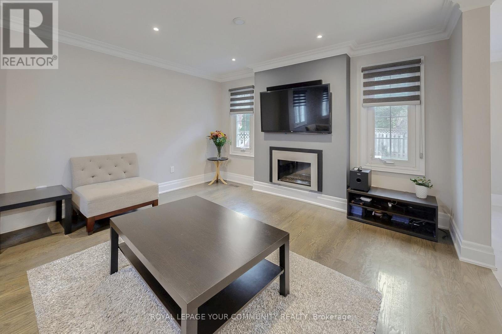 104 Pentland Crescent S, Vaughan, Ontario  L6A 1T5 - Photo 8 - N12478548