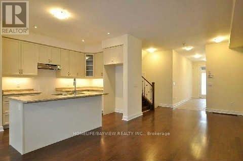 97 Dariole Drive, Richmond Hill, Ontario  L4E 0Z4 - Photo 5 - N12478563