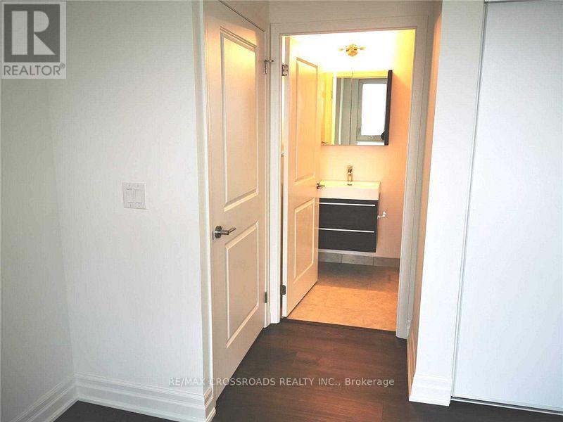 504 - 18 Rouge Valley Drive W, Markham, Ontario  L6G 0H1 - Photo 11 - N12478566