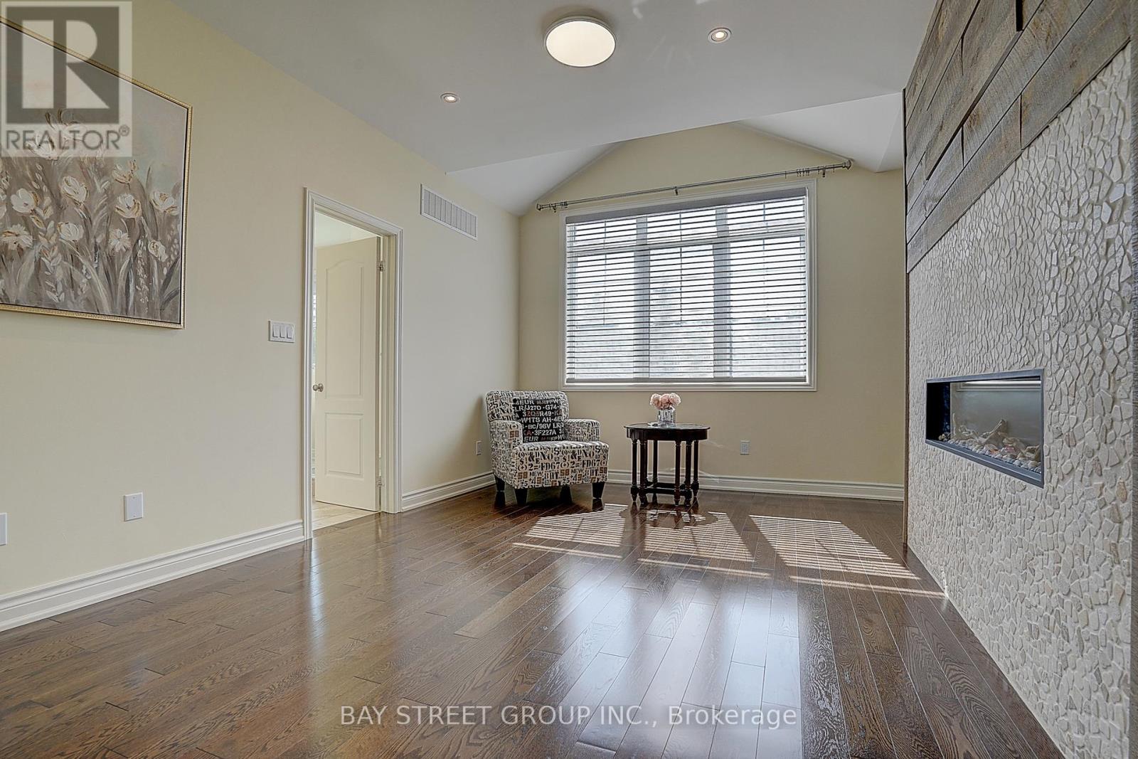 96 Match Point Court, Aurora, Ontario  L4G 3J1 - Photo 21 - N12478571