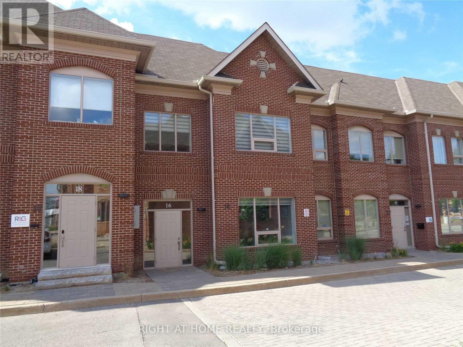 16-MAIN - 30 WERTHEIM COURT, Richmond Hill, Ontario