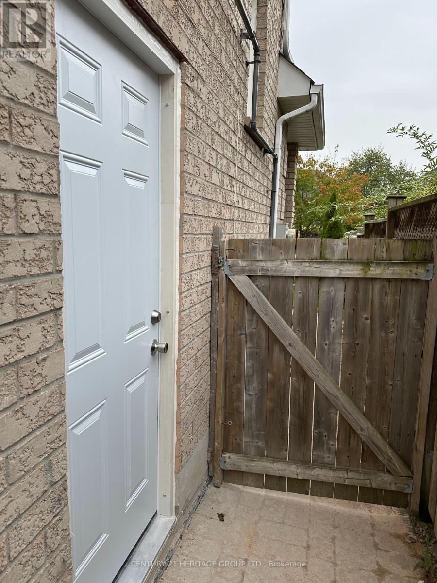 Bsmt - 25 D'amato Crescent, Vaughan, Ontario  L6A 3E6 - Photo 8 - N12478643