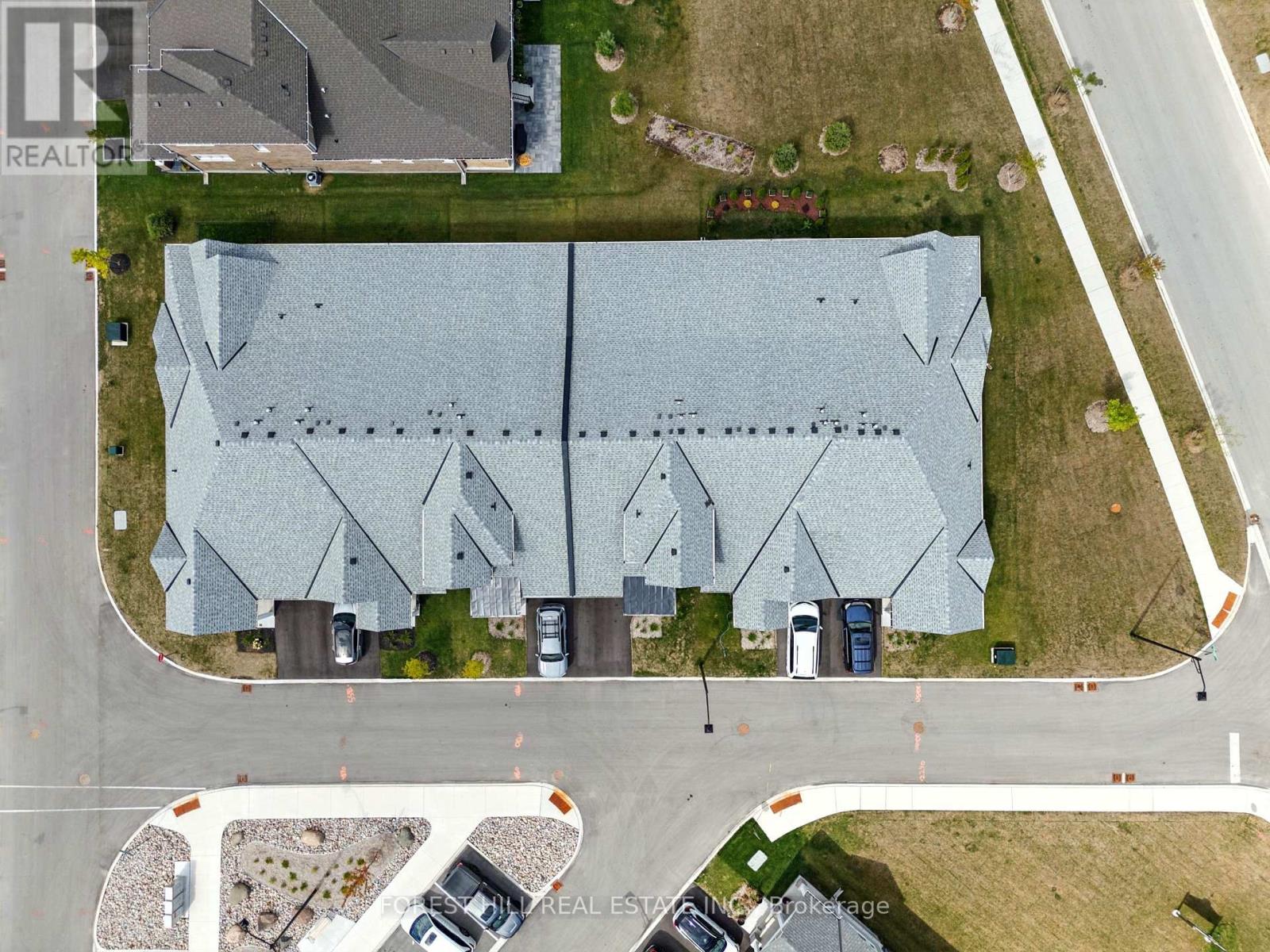 742 - 742 Trumbley Place S, Innisfil, Ontario  L9S 0S1 - Photo 3 - N12478653