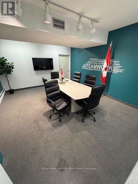 206 - 10212 Yonge Street, Richmond Hill, Ontario  L4C 3B6 - Photo 10 - N12478659