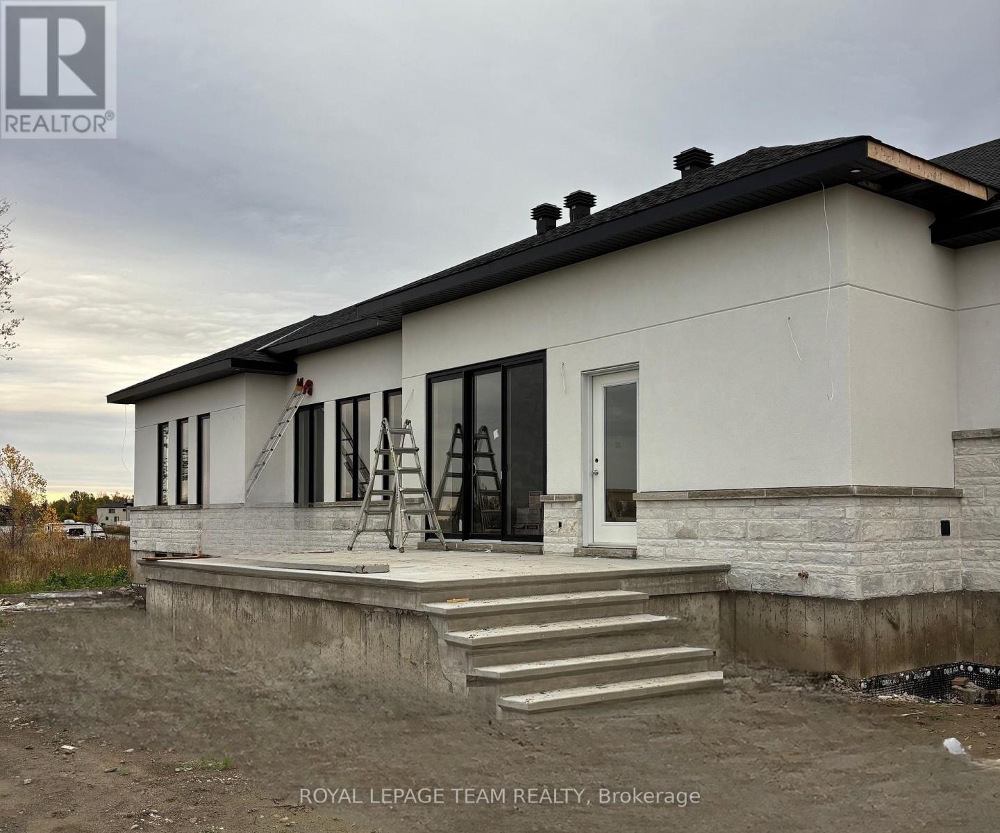 6730 Still Meadow Way, Ottawa, Ontario  K4P 0G7 - Photo 3 - X11962571