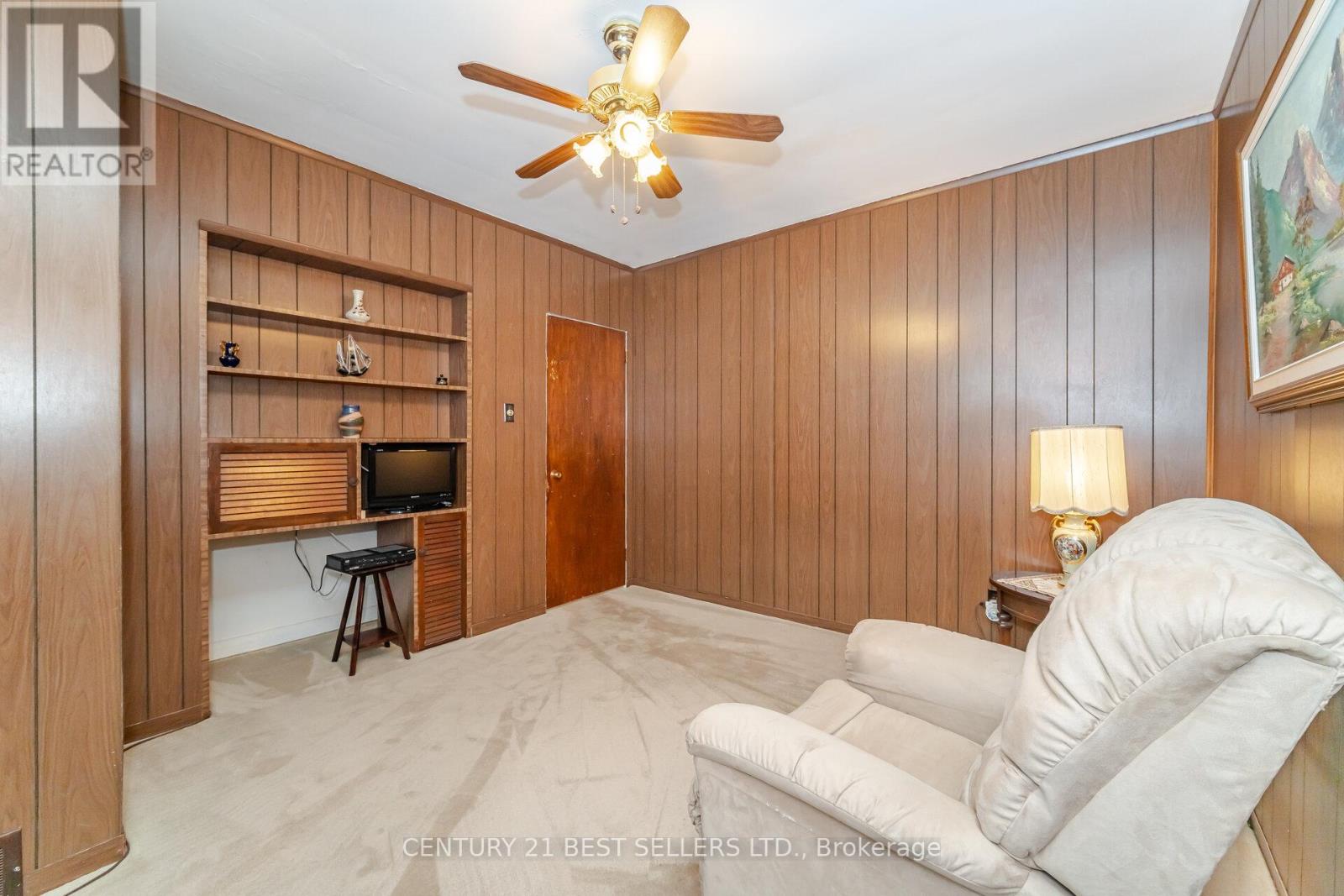 47 Wenderly Drive, Toronto, Ontario  M6B 2P1 - Photo 16 - W12478559