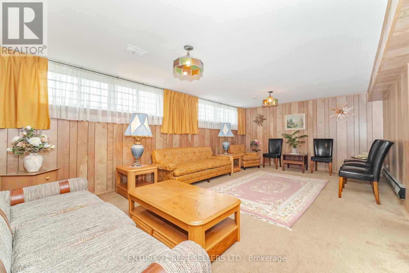 47 Wenderly Drive, Toronto, Ontario  M6B 2P1 - Photo 25 - W12478559