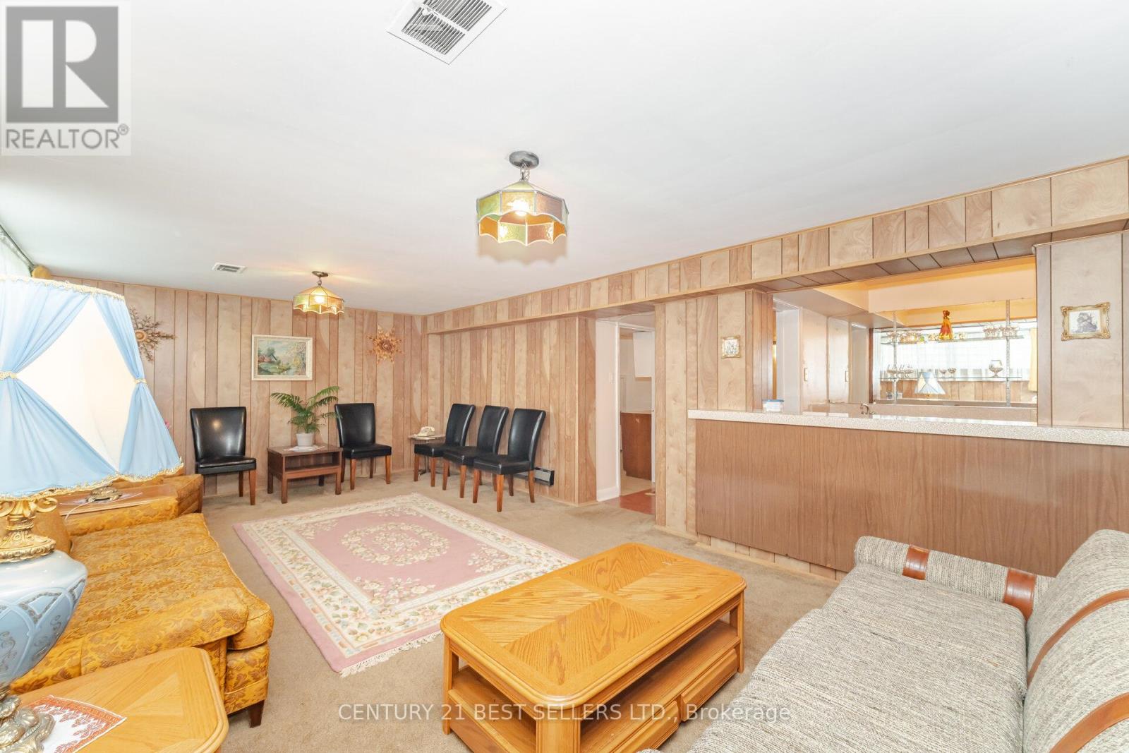 47 Wenderly Drive, Toronto, Ontario  M6B 2P1 - Photo 27 - W12478559