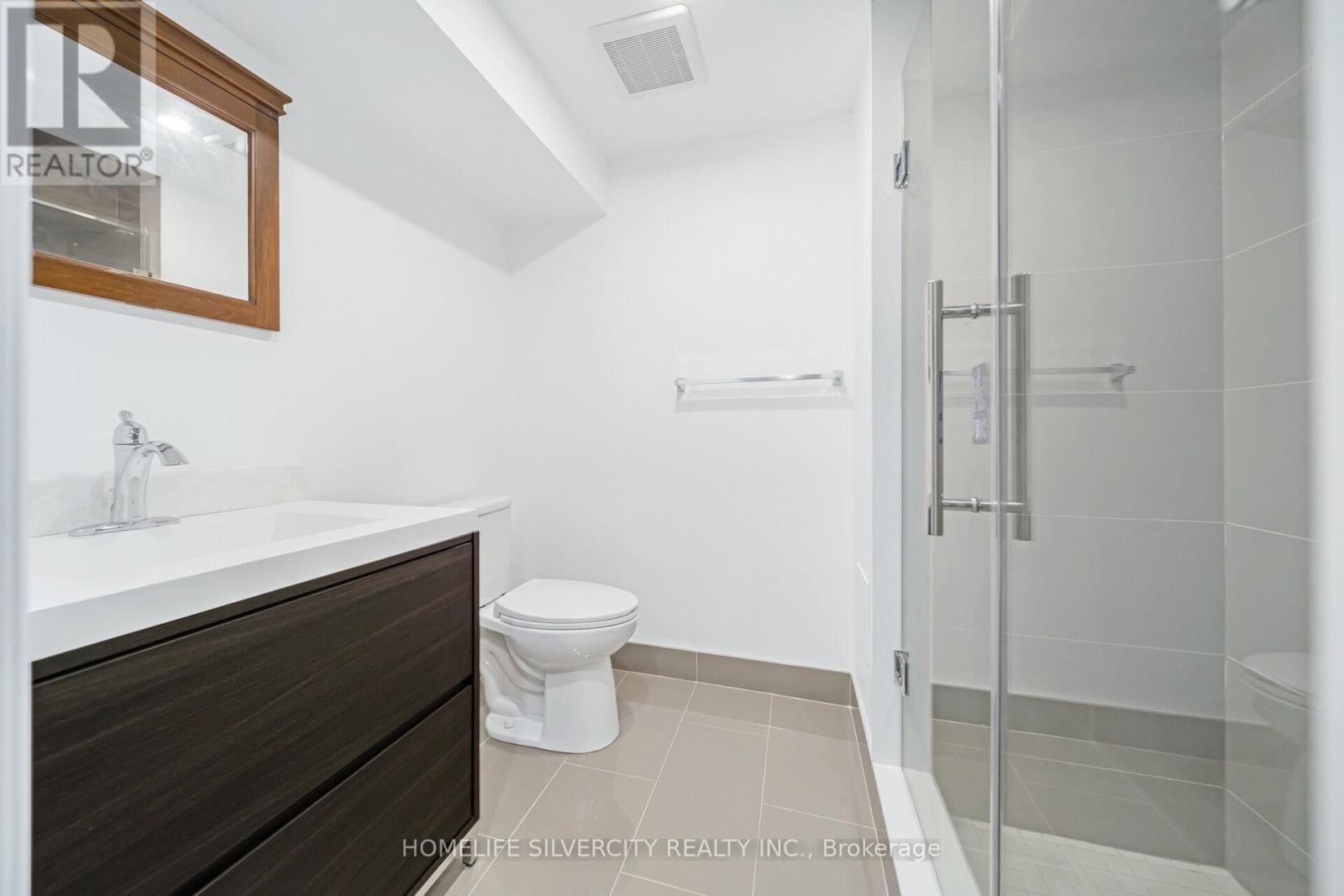 66 - 60 Hanson Road, Mississauga, Ontario  L5B 2P6 - Photo 34 - W12478575