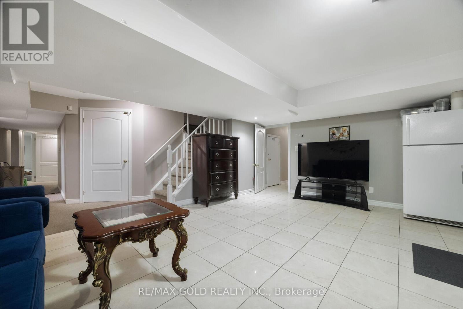 19 Eiffel Boulevard N, Brampton, Ontario  L6P 1W2 - Photo 41 - W12478578
