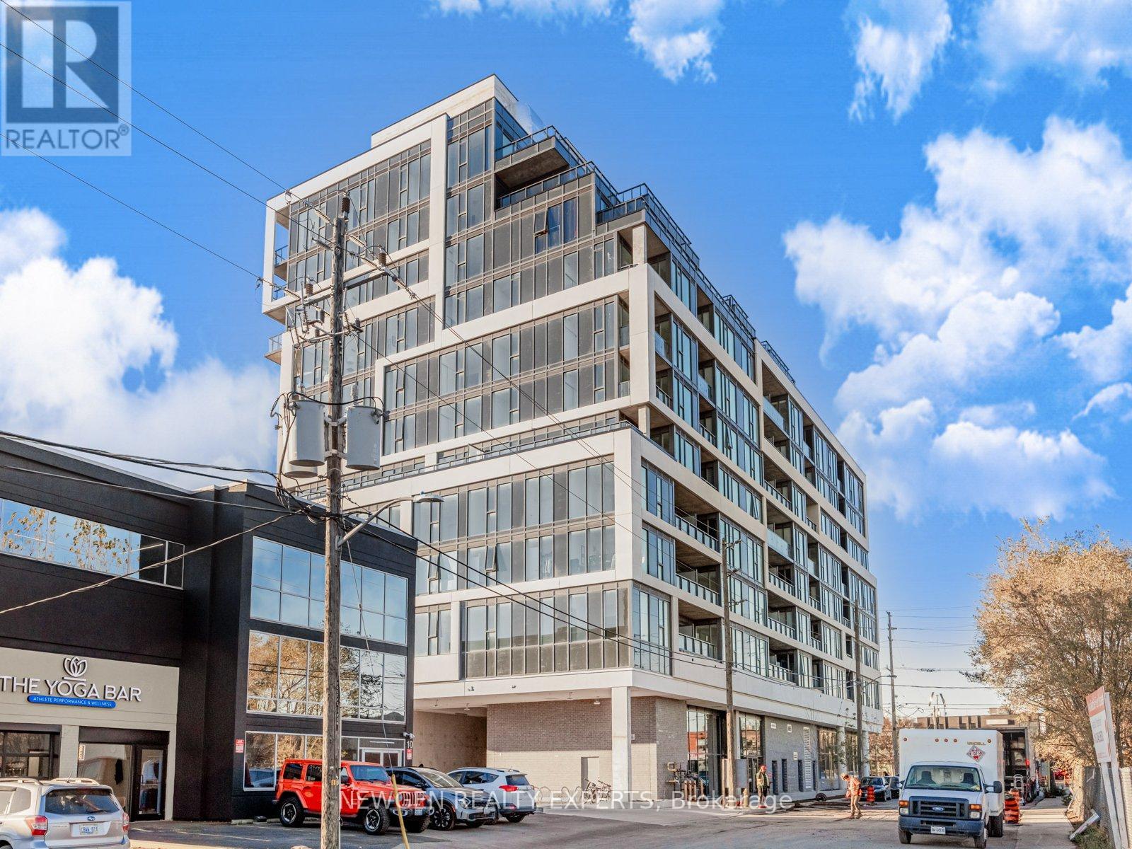 824 - 859 THE QUEENSWAY, Toronto, Ontario