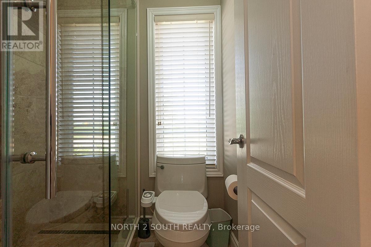 2 Yellow Avens Boulevard, Brampton, Ontario  L6R 0R5 - Photo 30 - W12478621