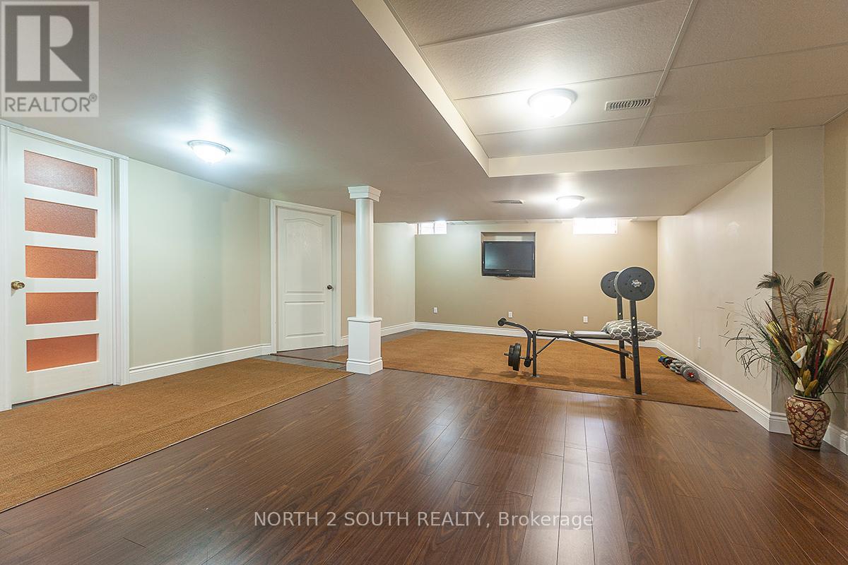 2 Yellow Avens Boulevard, Brampton, Ontario  L6R 0R5 - Photo 39 - W12478621