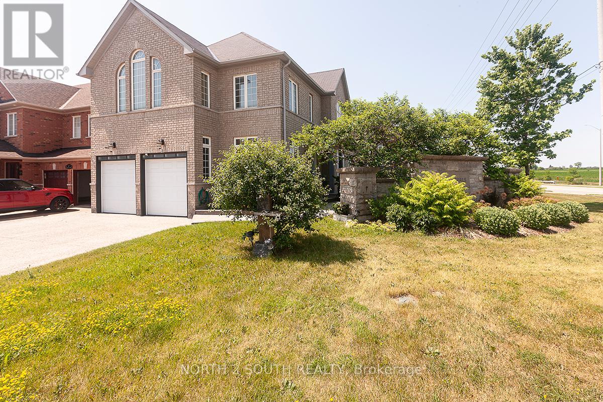 2 Yellow Avens Boulevard, Brampton, Ontario  L6R 0R5 - Photo 4 - W12478621