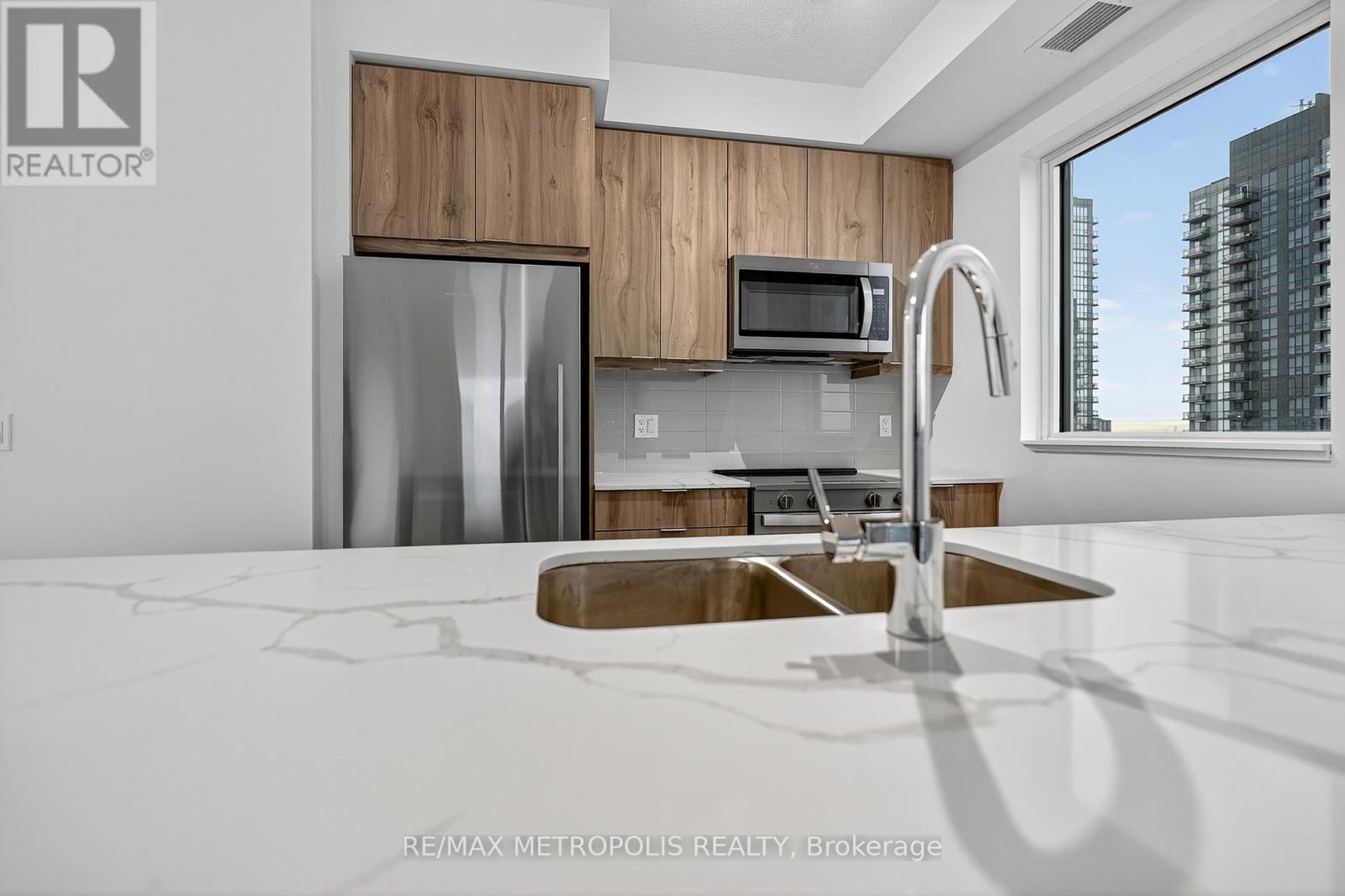 906 - 15 Watergarden Drive, Mississauga, Ontario  L5R 0H4 - Photo 21 - W12478644