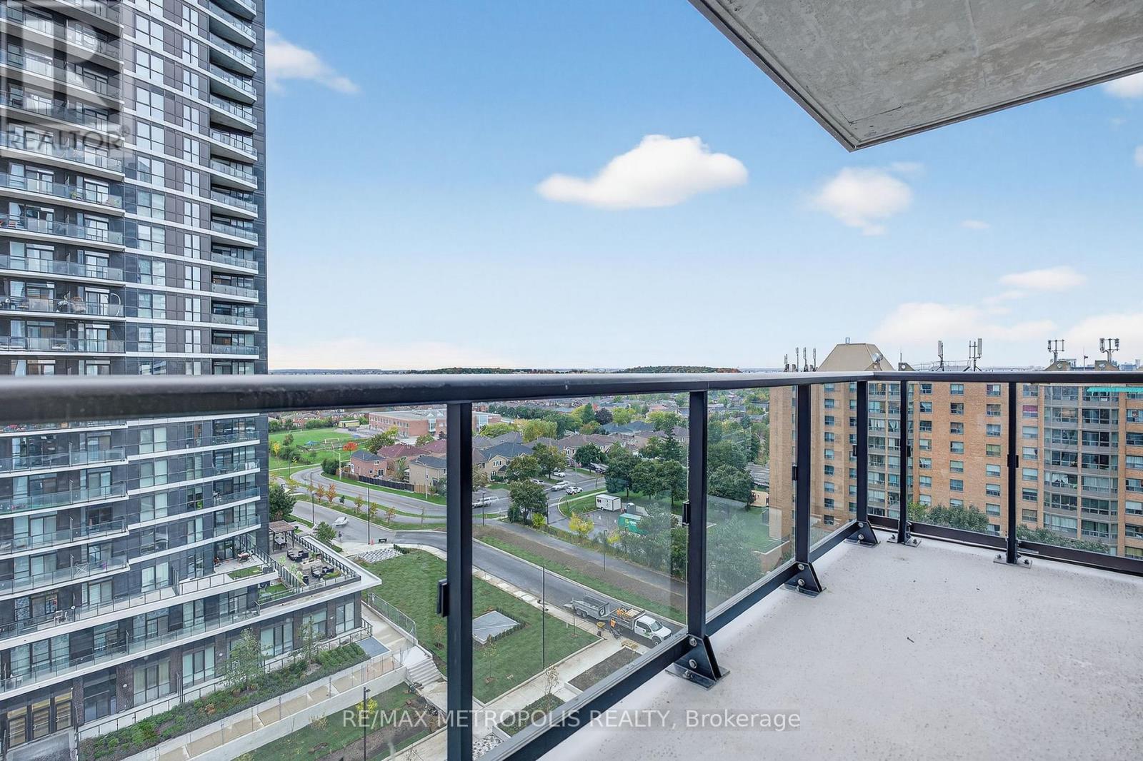 906 - 15 Watergarden Drive, Mississauga, Ontario  L5R 0H4 - Photo 24 - W12478644