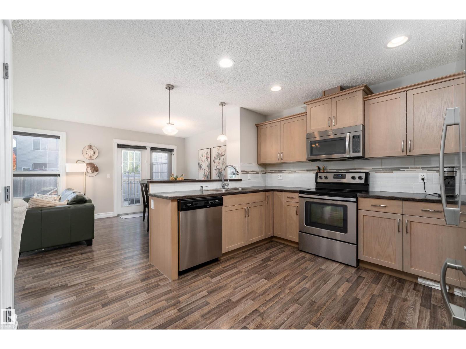 17111 126 St Nw, Edmonton, Alberta  T5X 0E5 - Photo 2 - E4463179