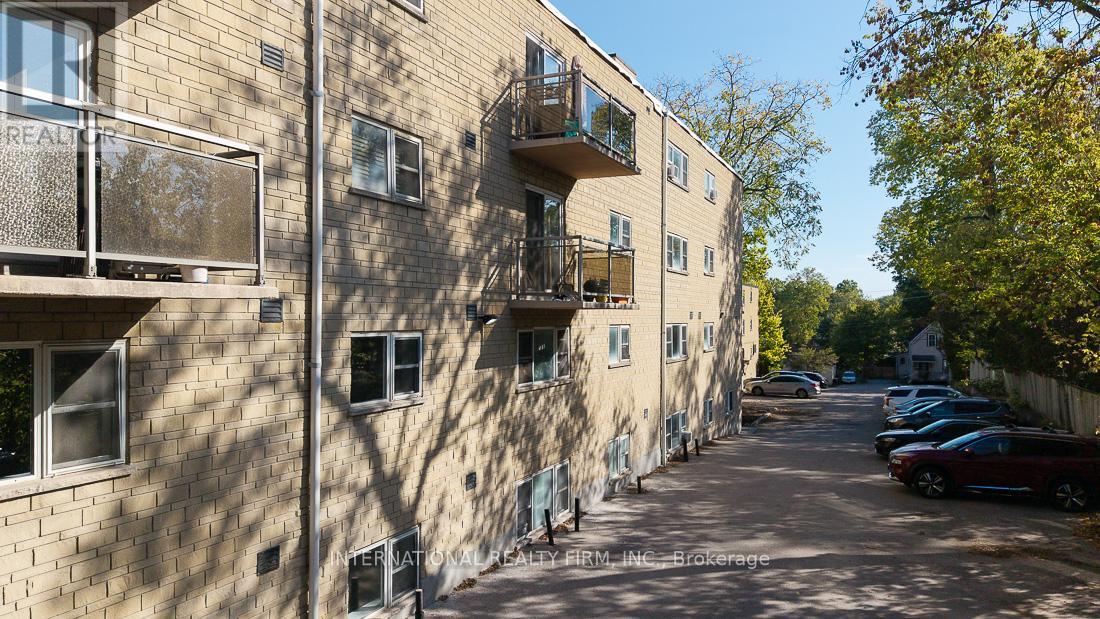 93 High Street, London South, Ontario  N6C 4J8 - Photo 6 - X12478528