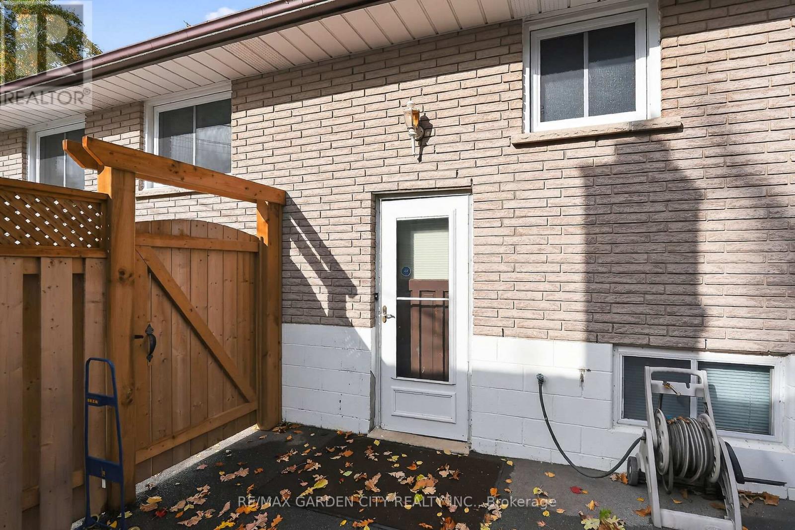 120 Kinross Street, Haldimand, Ontario  N3W 1K1 - Photo 21 - X12478531