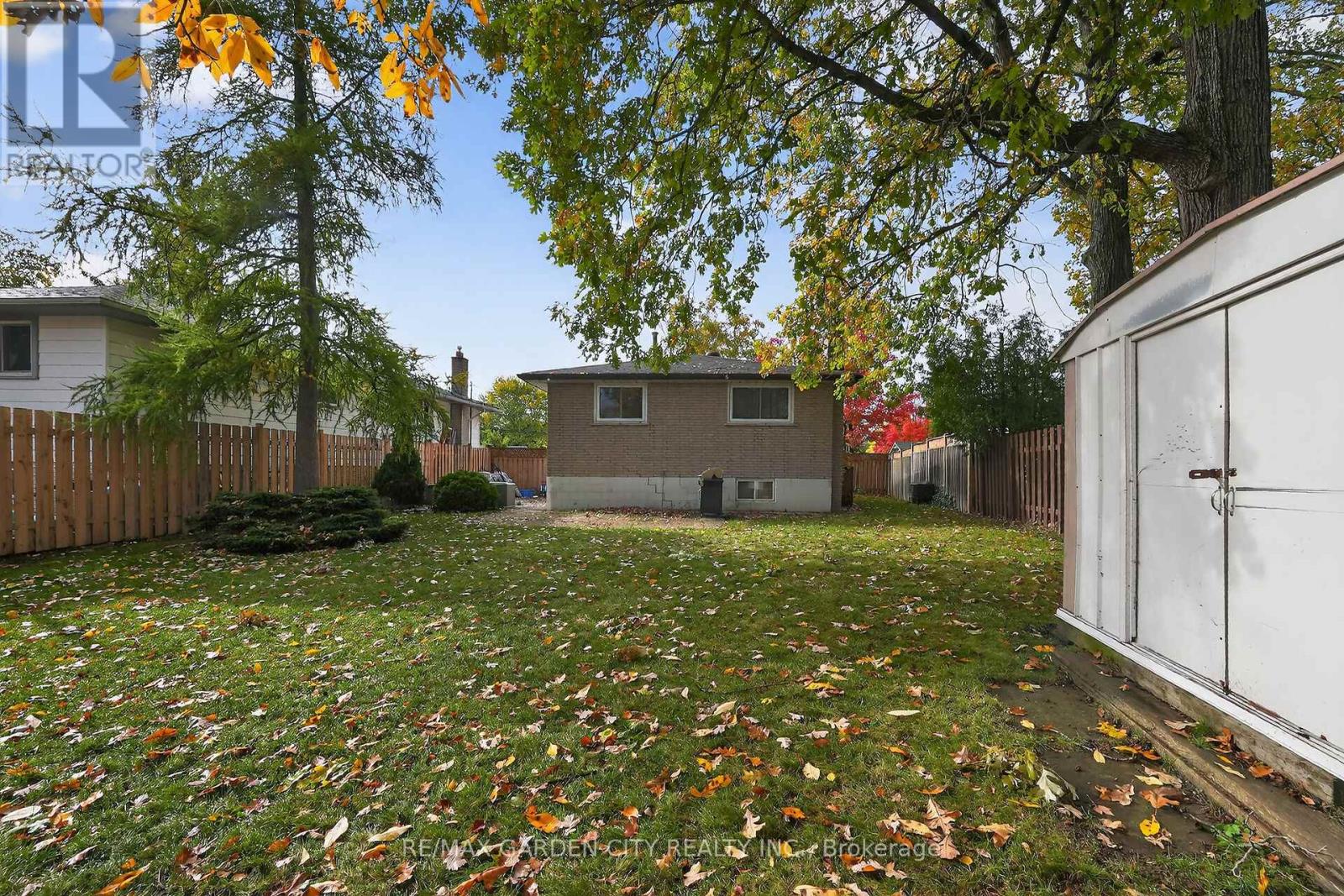 120 Kinross Street, Haldimand, Ontario  N3W 1K1 - Photo 25 - X12478531
