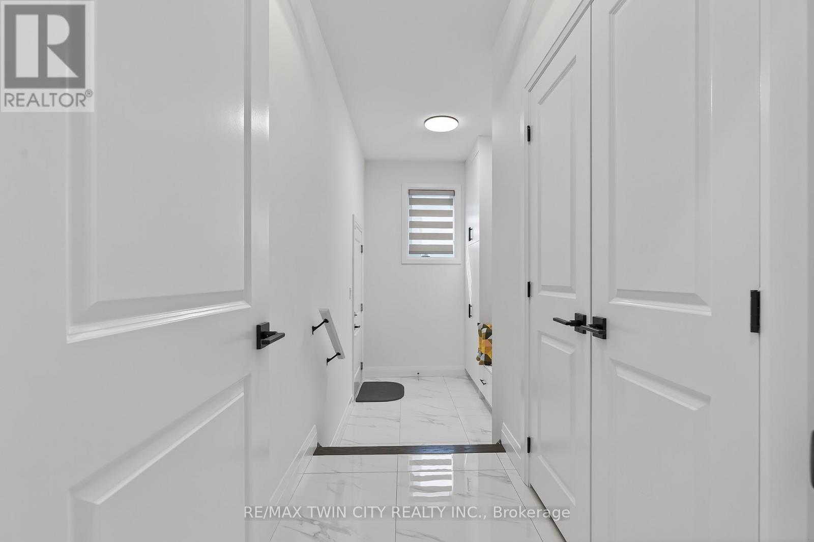 209 Jeffrey Place, Kitchener, Ontario  N2C 0C2 - Photo 12 - X12478550