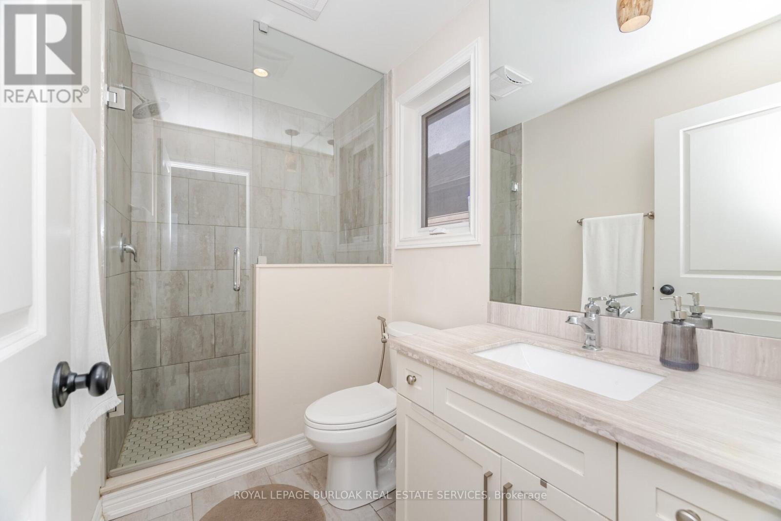 235 Mead Avenue, Hamilton, Ontario  L8H 3V6 - Photo 27 - X12478569