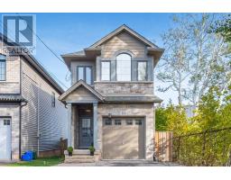 235 MEAD AVENUE, Hamilton, Ontario