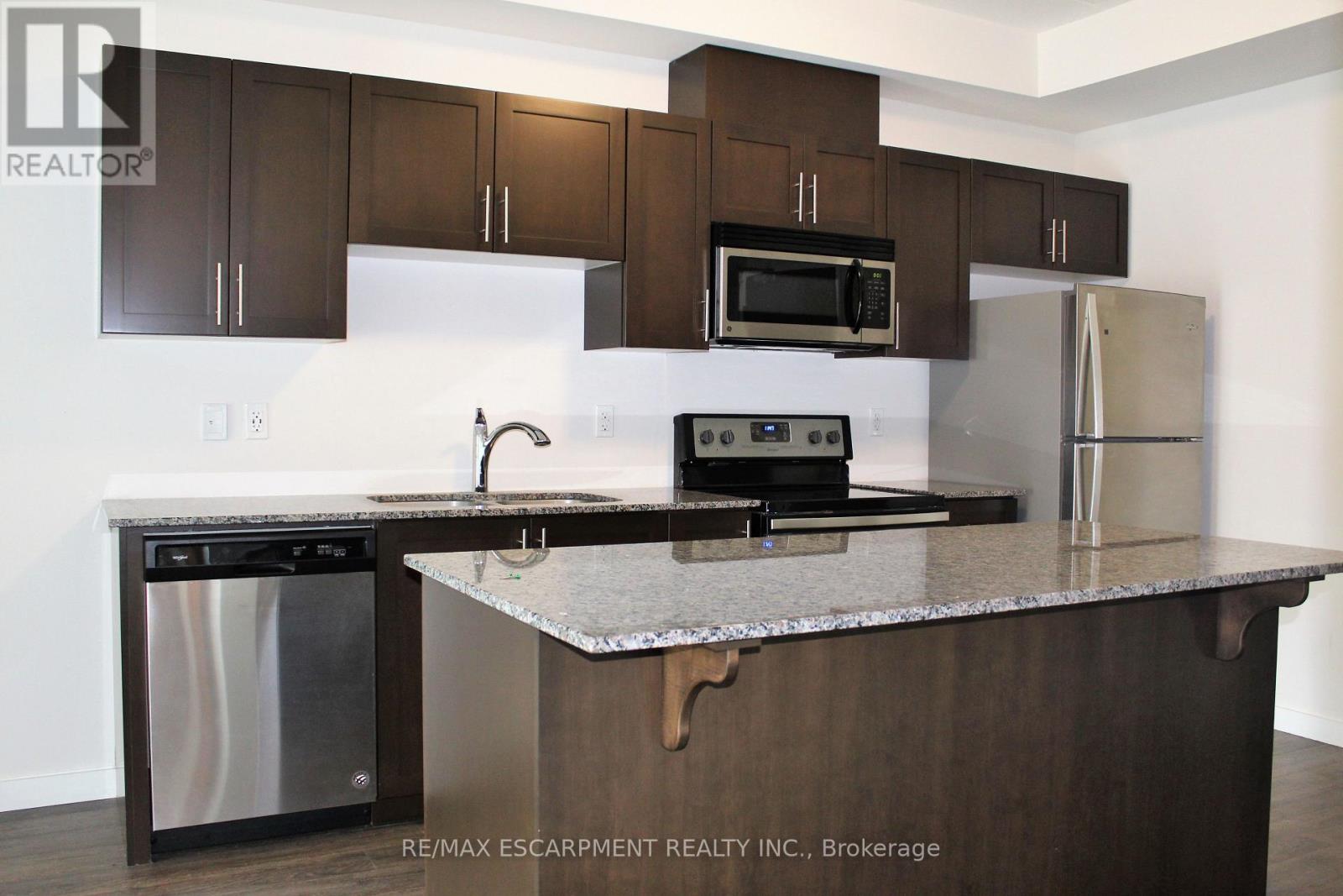 111 - 25 Kay Crescent, Guelph, Ontario  N1L 1H1 - Photo 2 - X12478617