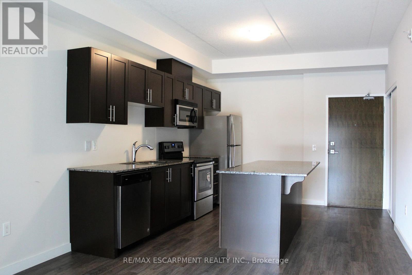 111 - 25 Kay Crescent, Guelph, Ontario  N1L 1H1 - Photo 3 - X12478617