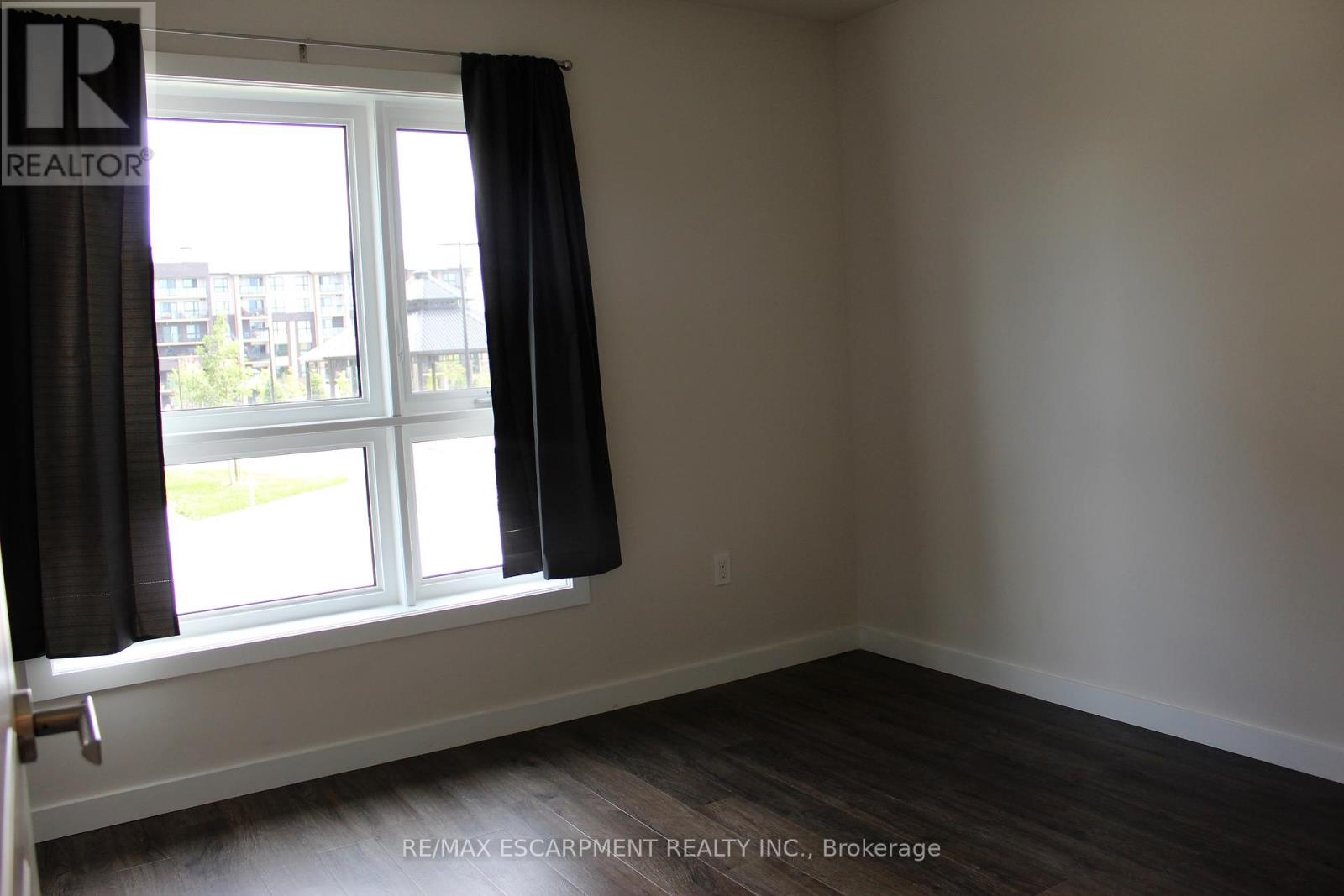 111 - 25 Kay Crescent, Guelph, Ontario  N1L 1H1 - Photo 7 - X12478617