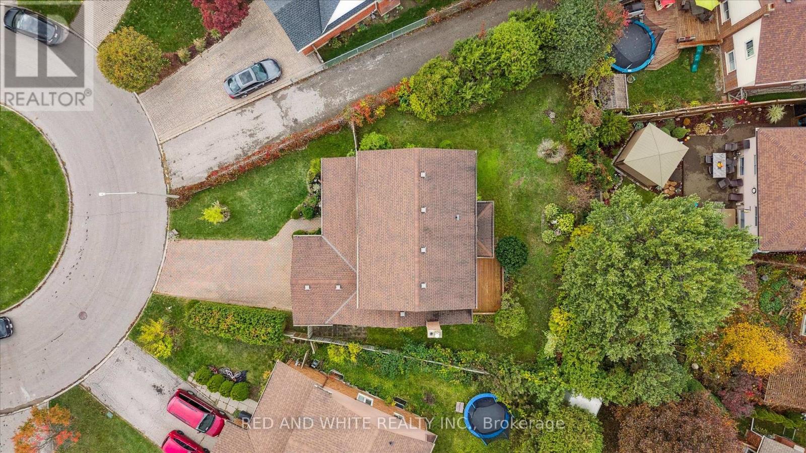 172 Mayberry Court, Waterloo, Ontario  N2K 3K2 - Photo 45 - X12478635